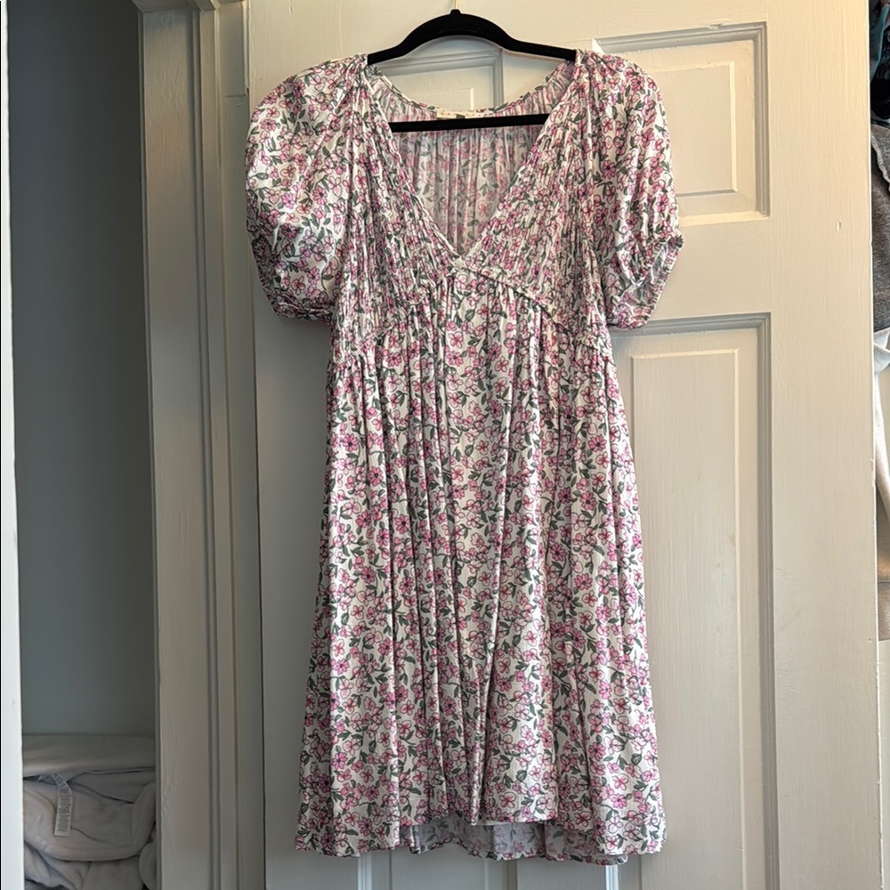 Boutique Floral Puff Sleeve Dress